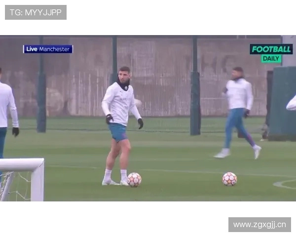 张帅训练完直接拎爱马仕去吃路边摊